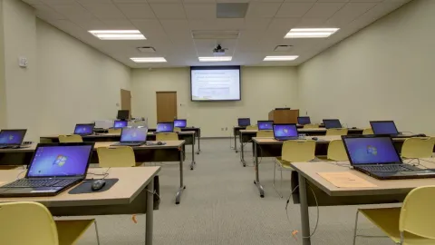 Picture of Headquarters Computer Lab